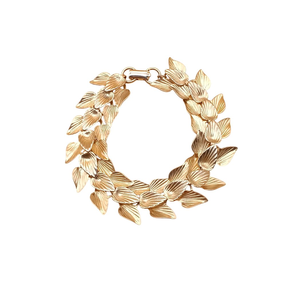 Vintage Star Signed Overlapping Leaves Bracelet In Dimensional Gold Tone 69$
